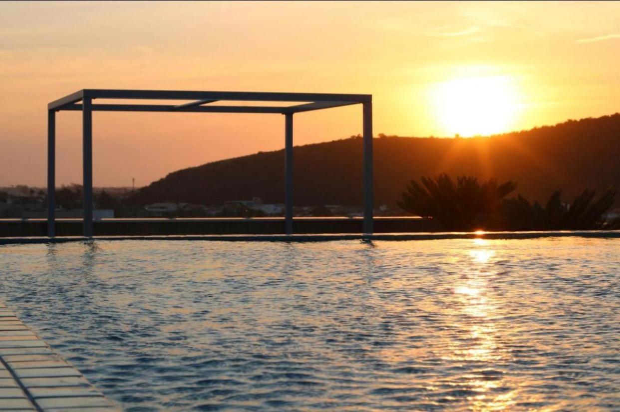 Hotel Em Cabo Frio Cond Royale - Av N S Assuncao 239, Bairro Passagem - Un 229 Aparthotel *